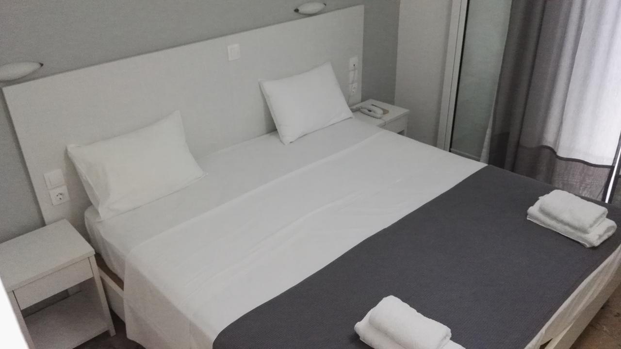 Hotel Finikas Methóni Kültér fotó